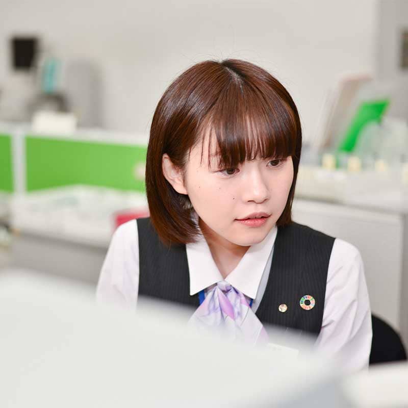 静岡中央銀行　行員